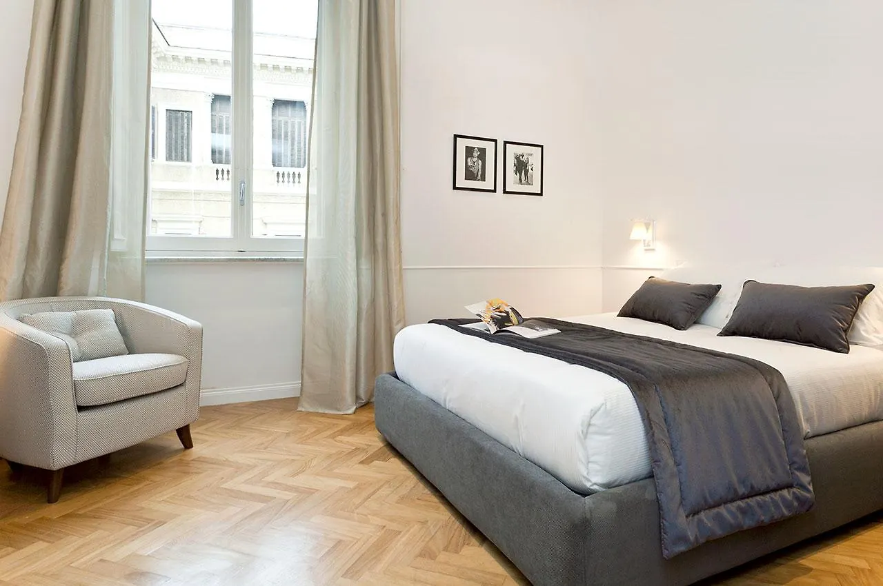 Vanity Navona Hotel